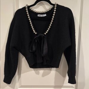 Zara Black V-Neck Sweater with Elegant Detailing